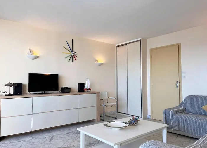 Apartment 2 Pieces Avec Vue Mer, A Cavaliere - Fr-1-251-434 Le Lavandou